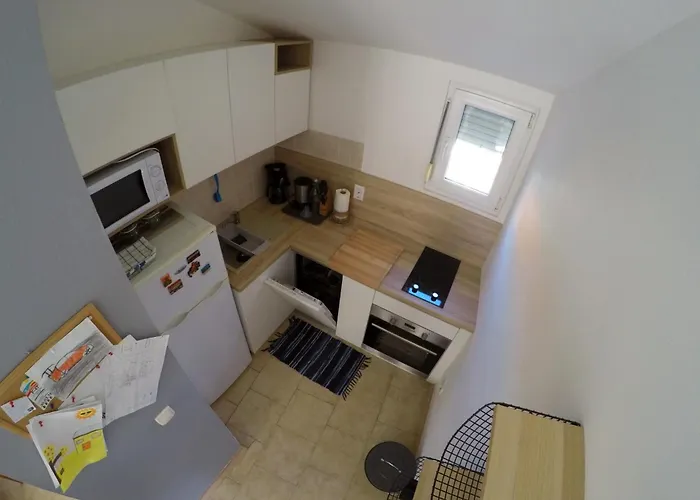 Апартаменты With Parking Space Petrcane, Zadar - 17770