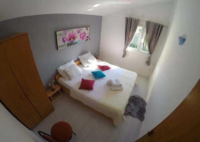 Апартаменты With Parking Space Petrcane, Zadar - 17770 *