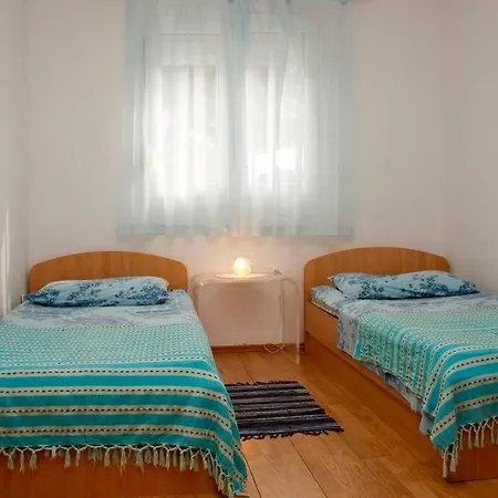 With Parking Space Petrcane, Zadar - 17770 아파트 돈제페트레케인